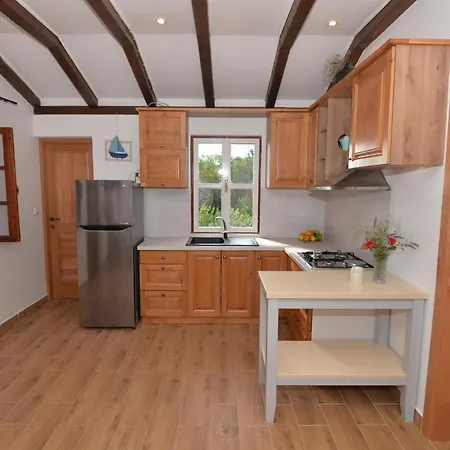 House Lekic Prázdninový dům Otok Zizanj